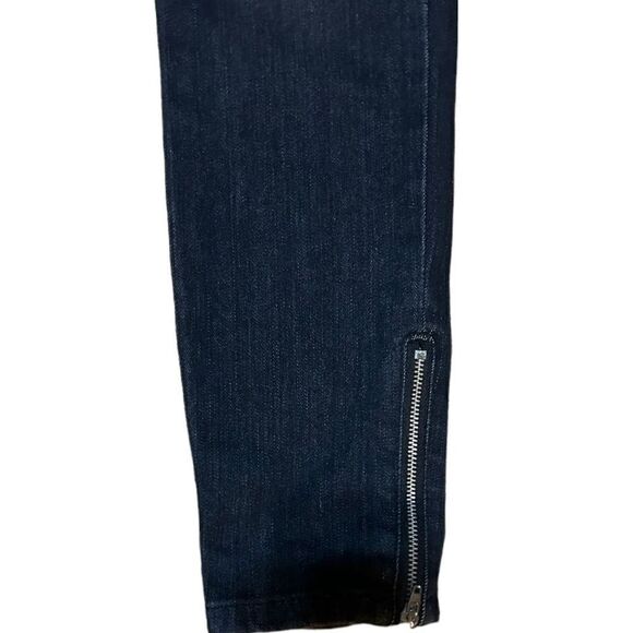 Forever 21 Skinny Jeans - Picture 2 of 6